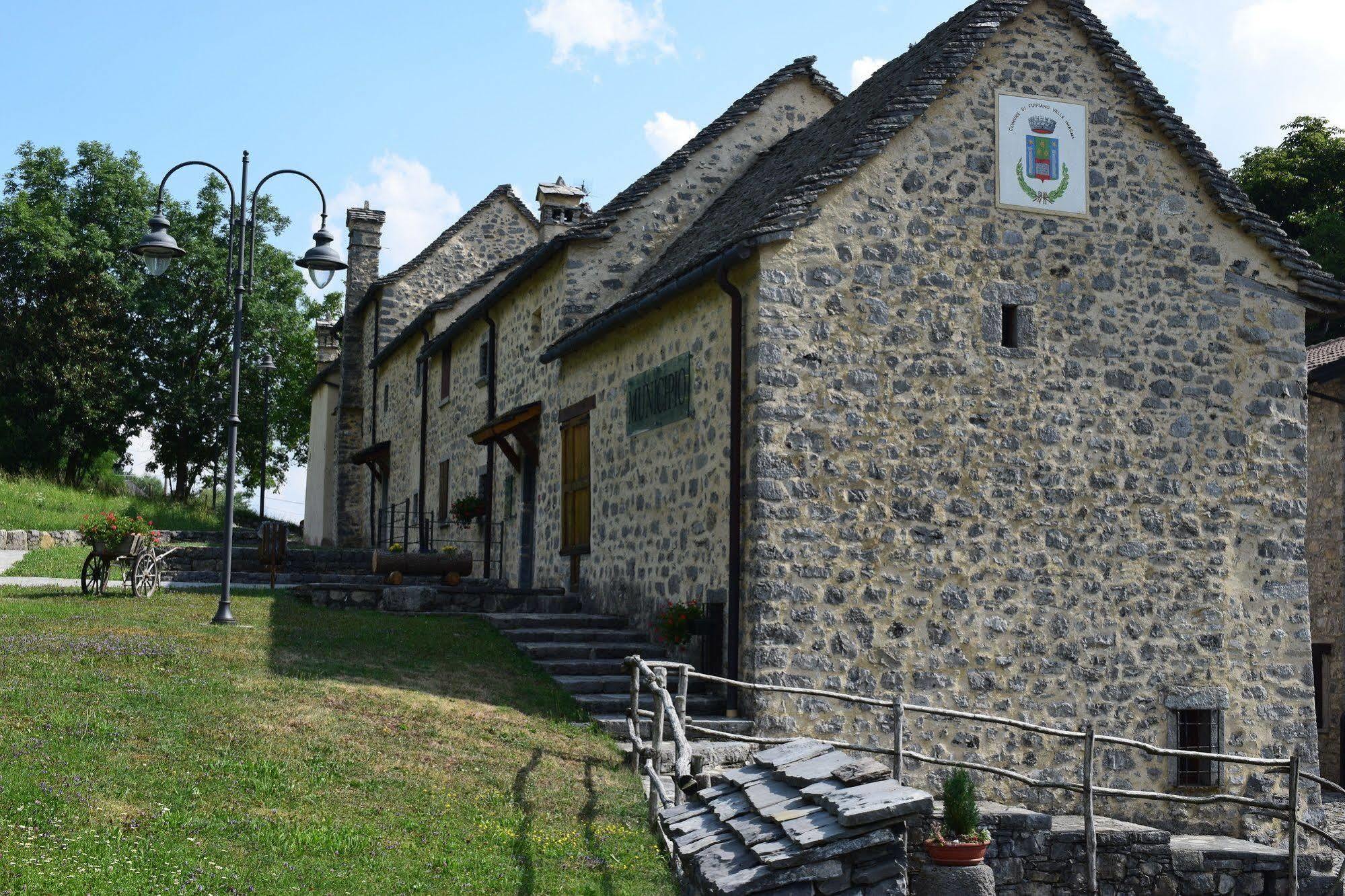 Albergo Canella Fuipiano Valle Imagna Bagian luar foto